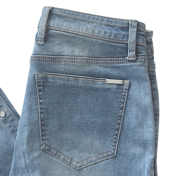 Tommy Bahama Boracay Indigo High-Rise Kick Flare Jeans - Picture 12 of 16